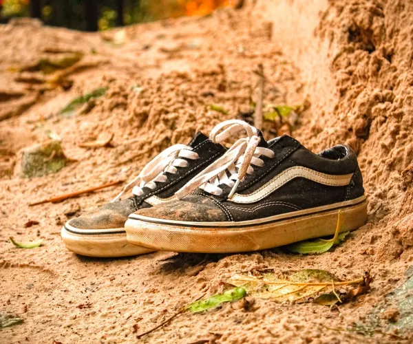dirty-shoe